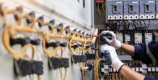 Professional Electrician technician working in Plymouth, MN
